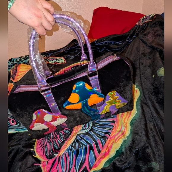Holographic Mushroom Faux Fur Weekender (Current Mood) - Picture 7 of 7